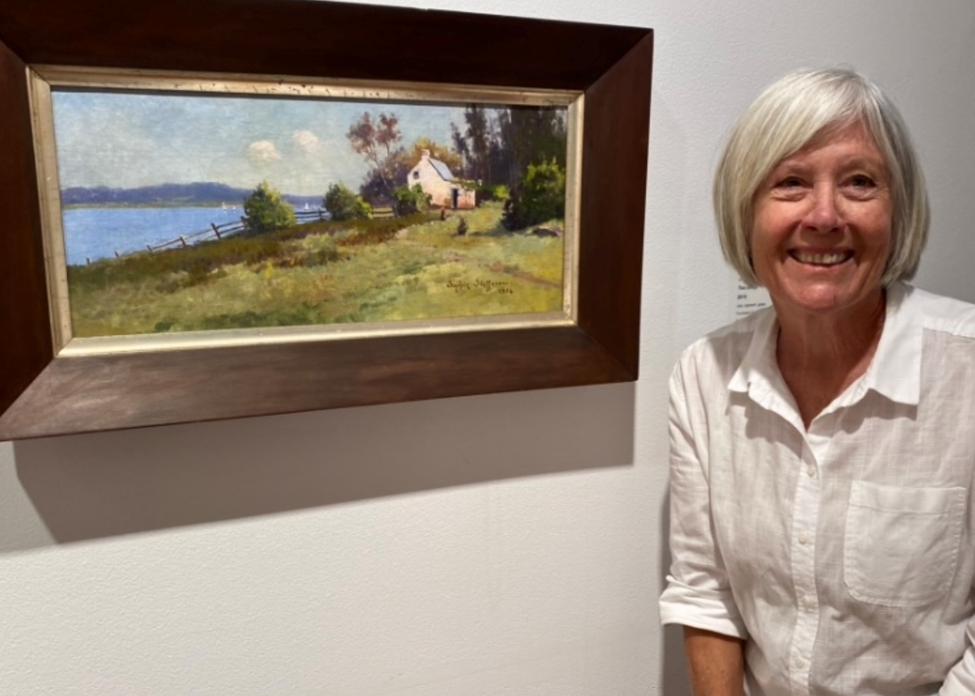 Carol Martin with artwork by Sophie Steffanoni